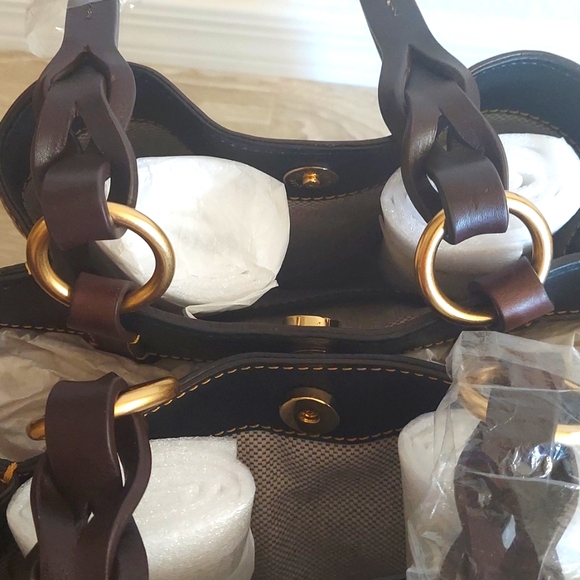 Dooney & Bourke Navy Large Zip Barlow Florentine Leather - Picture 14 of 15